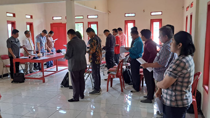 Diskusi strategi penginjilan kontekstual HKI dengan para pendeta Daerah VII dan XII