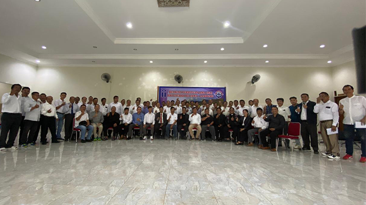 Peserta Retreat Persatuan Ama HKI Daerah XII 2025 di Villa Togrent Bogor