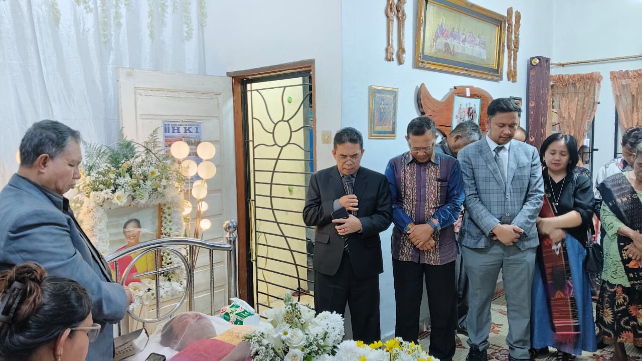 Penghiburan-Iman-di-Tengah-Duka-Berpulangnya-Inang-Ratna-Erisa-Simanjuntak