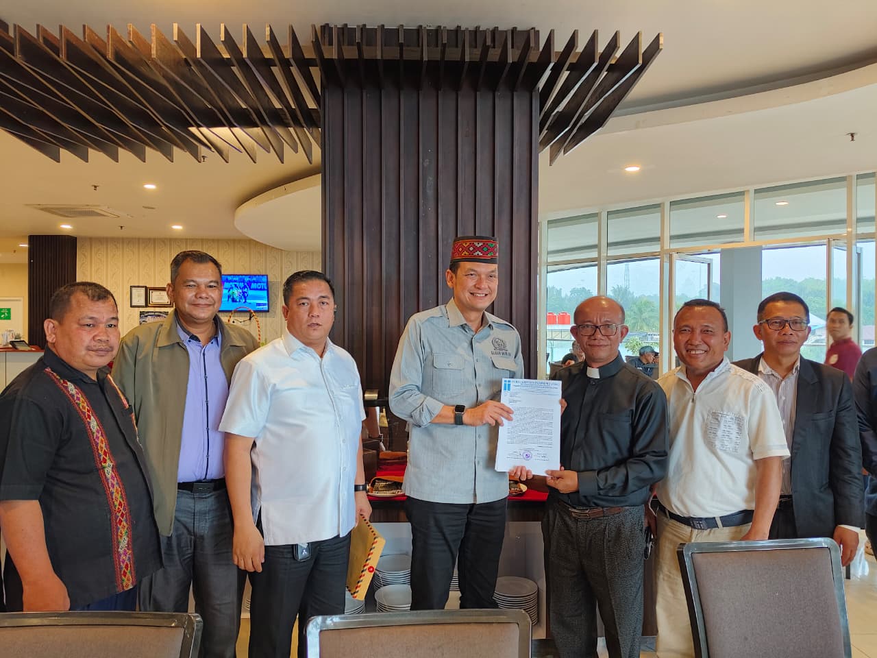 HKI-Bangun-Sinergi-dengan-Pemerintah-Sekjen-HKI-Bertemu-Anggota-DPR-RI-Martin-Manurung-di-Balige