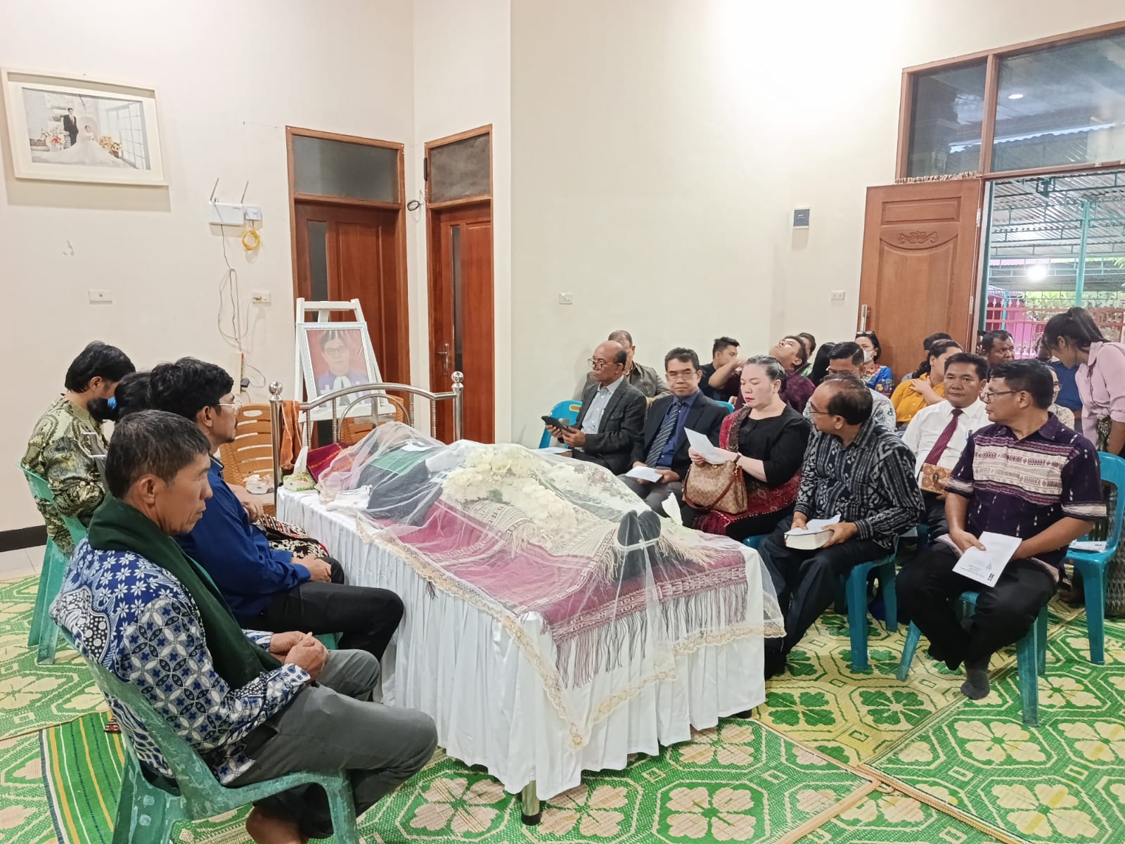 Pucuk Pimpinan HKI Sampaikan Penghiburan atas Meninggalnya Pdt. Manjalo Pahala Hutabarat, S.Th, MM